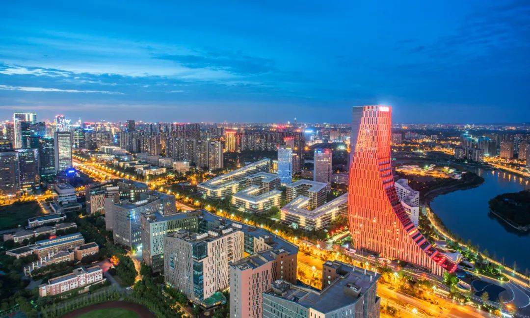 雷火电竞官网 雷火电竞平台集成电路“链主”企业海光信息成功上市背后的成都高新区做对了什么？(图2)