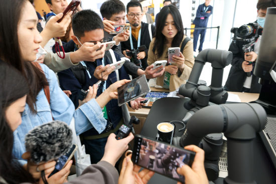 2024中关村论坛年会将突出“科技办会”雷火电竞官网 雷火电竞平台(图1)