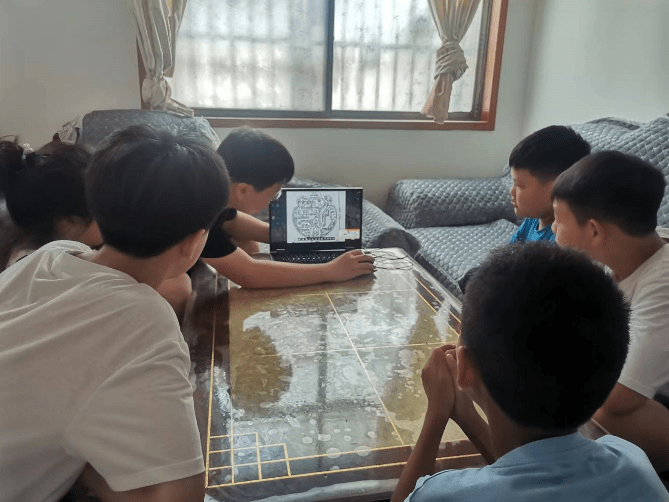 郑轻大“扬科技之梦雷火电竞平台 雷火平台为青春着色”科普教育关爱走进家乡(图2)